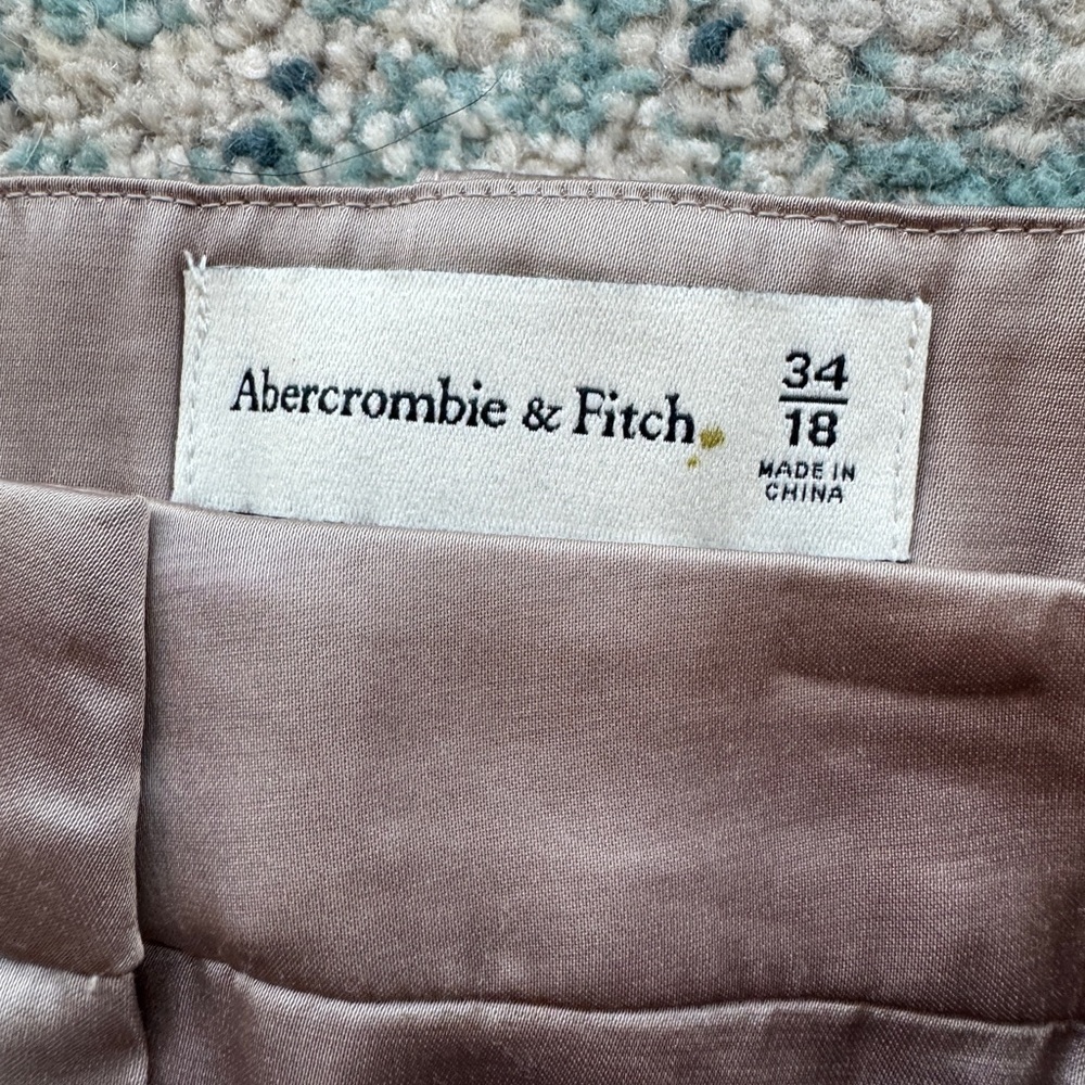 Abercrombie & Fitch Satin Tie Waist Cargo Pants
Size 18 - Picture 6 of 7